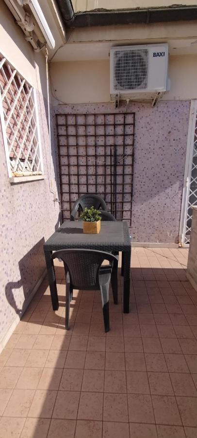 Pigneto Suite Appartamento 50 M Da Metro C Rome Luaran gambar