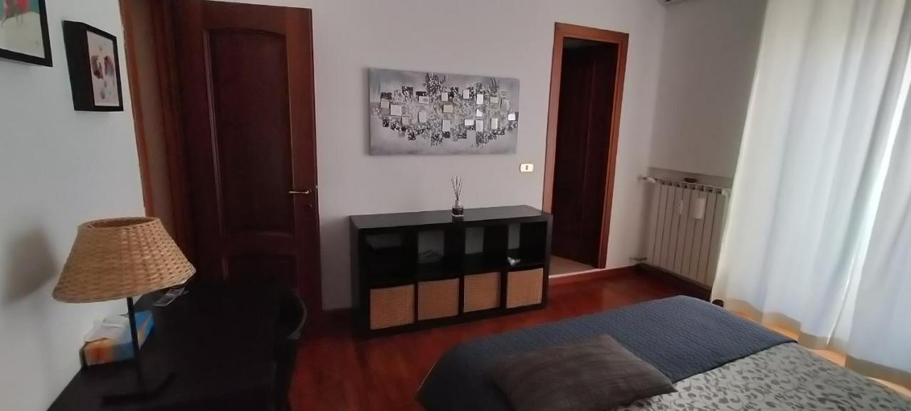 Pigneto Suite Appartamento 50 M Da Metro C Rome Luaran gambar