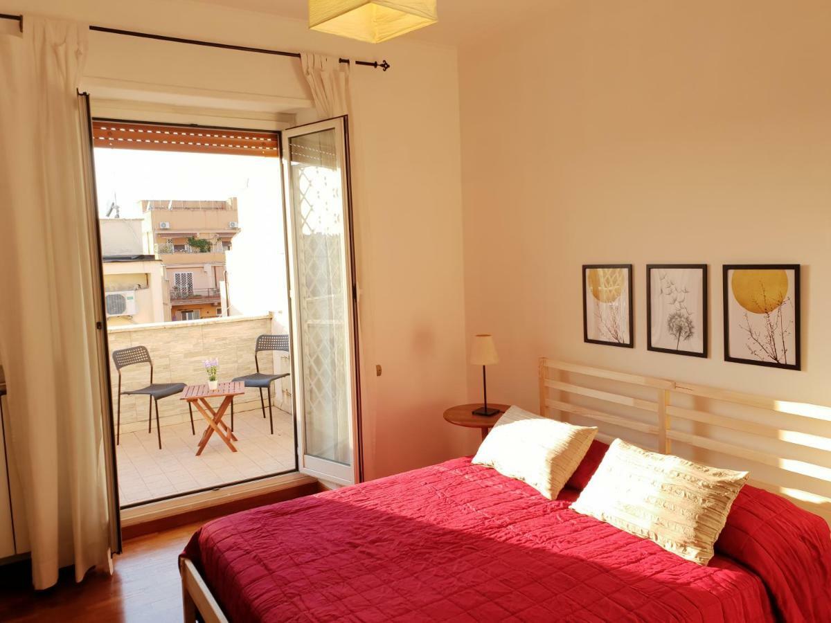 Pigneto Suite Appartamento 50 M Da Metro C Rome Luaran gambar