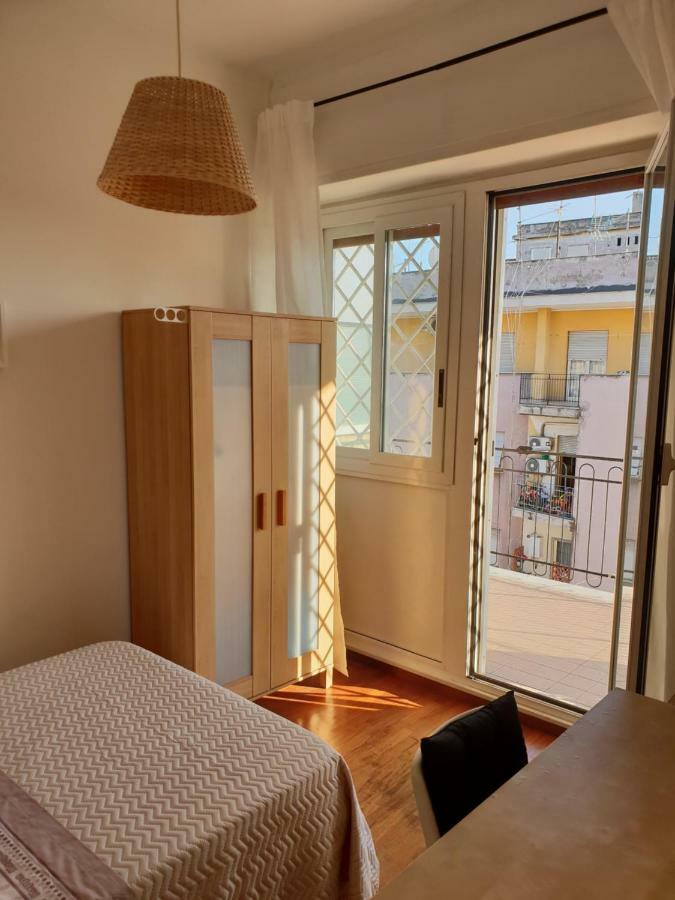 Pigneto Suite Appartamento 50 M Da Metro C Rome Luaran gambar