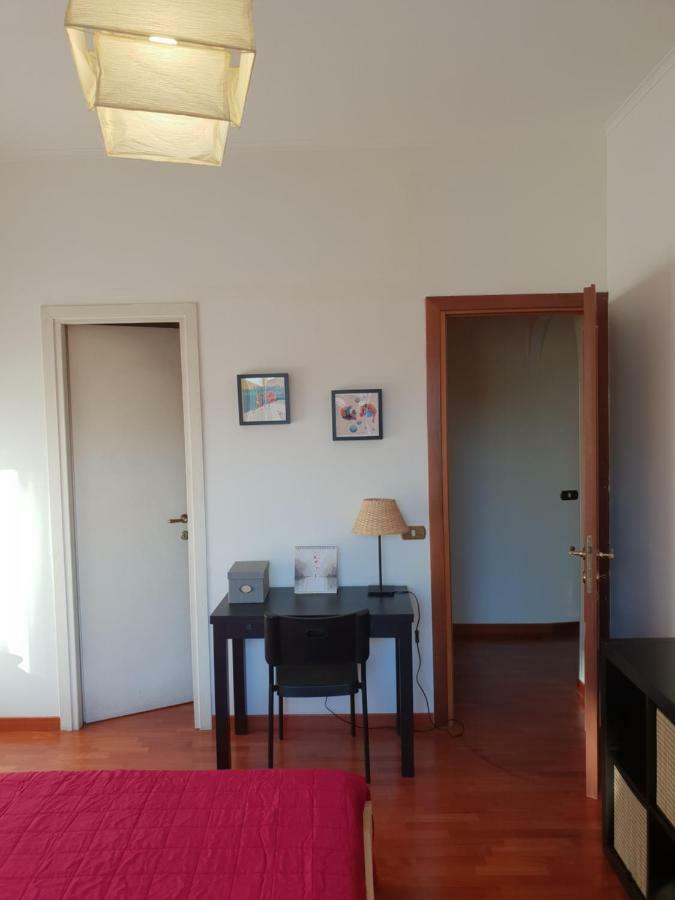 Pigneto Suite Appartamento 50 M Da Metro C Rome Luaran gambar